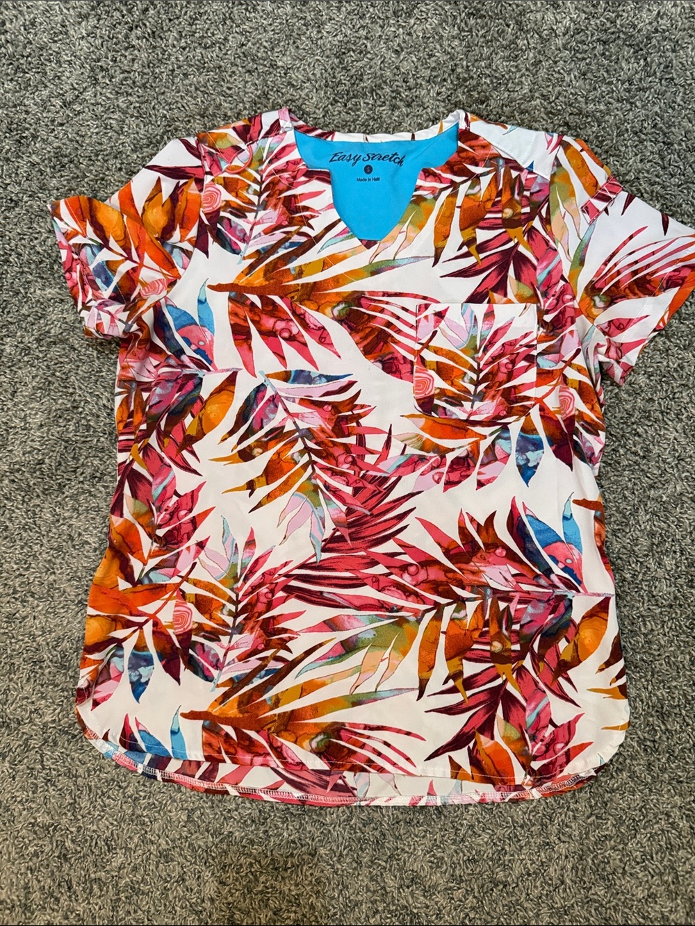 SCRUB TOP